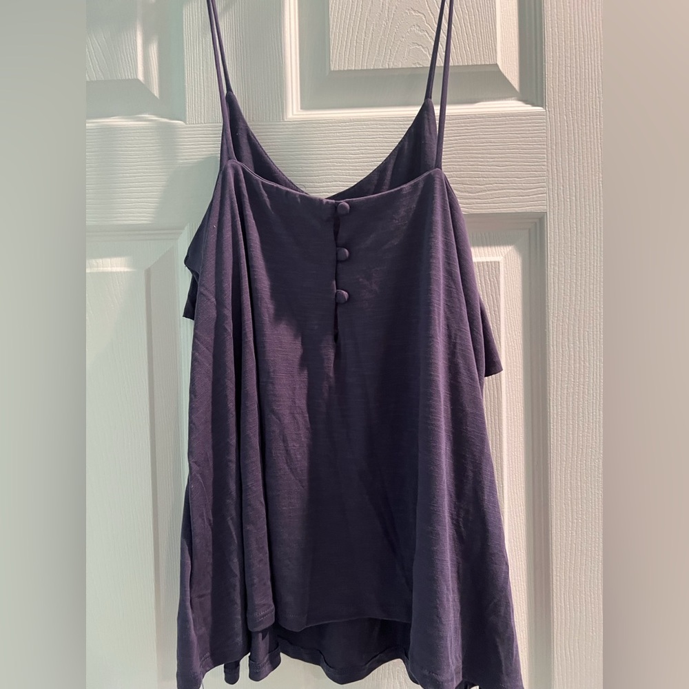 RO + DE Ruffle Tank - Picture 3 of 5